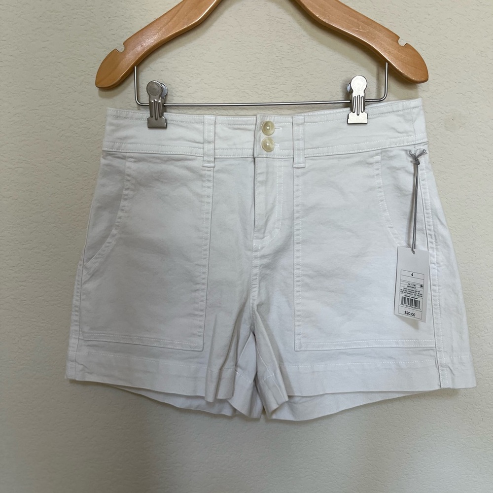 NWT A New Day Cream Shorts
